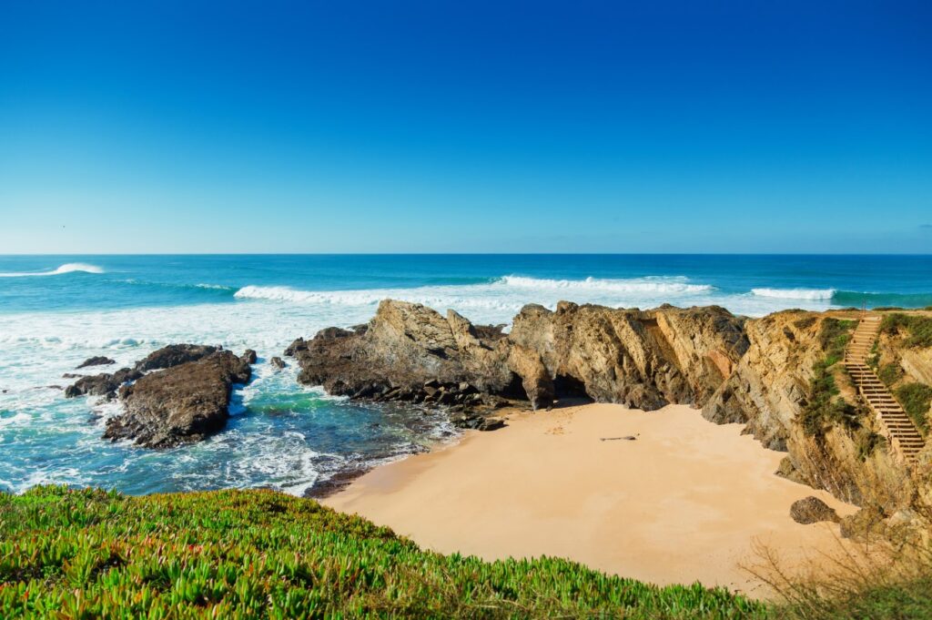 Praia-Dos-Buizinhos-sines-cannabis-travel-guide-cannatrailz