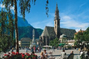 Piazza Walther for Cannabis in Bolzano Travel Guide.