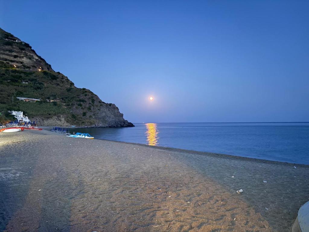 Maronti beach for Weed in Ischia