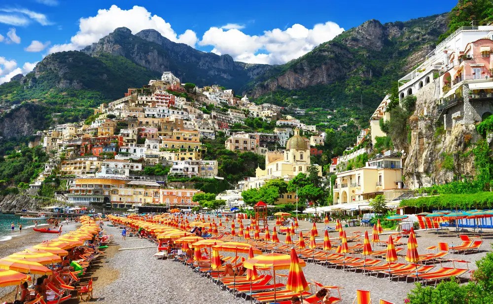 Spiaggia grande and Weed in Positano