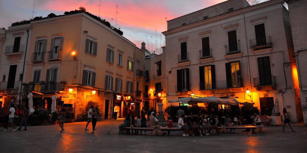 Nightlife and Weed in Bari