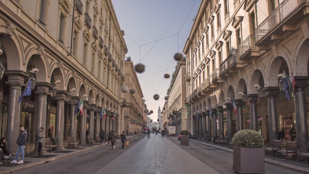 Corso Vittorio Emanuele & cannabis in Turin