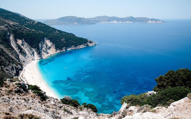 A cliffside beach suitable for Cannabis in Kefalonia