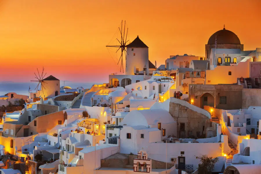Experiencing cannabis in Santorini during sunsets.
